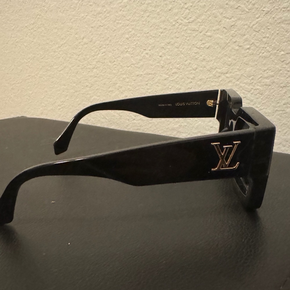 LOUIS VUITTON LOUIS VUITTON LV CLASH SQUARE